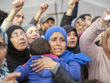 Syrian Women Demand End to Siege of Zabadani